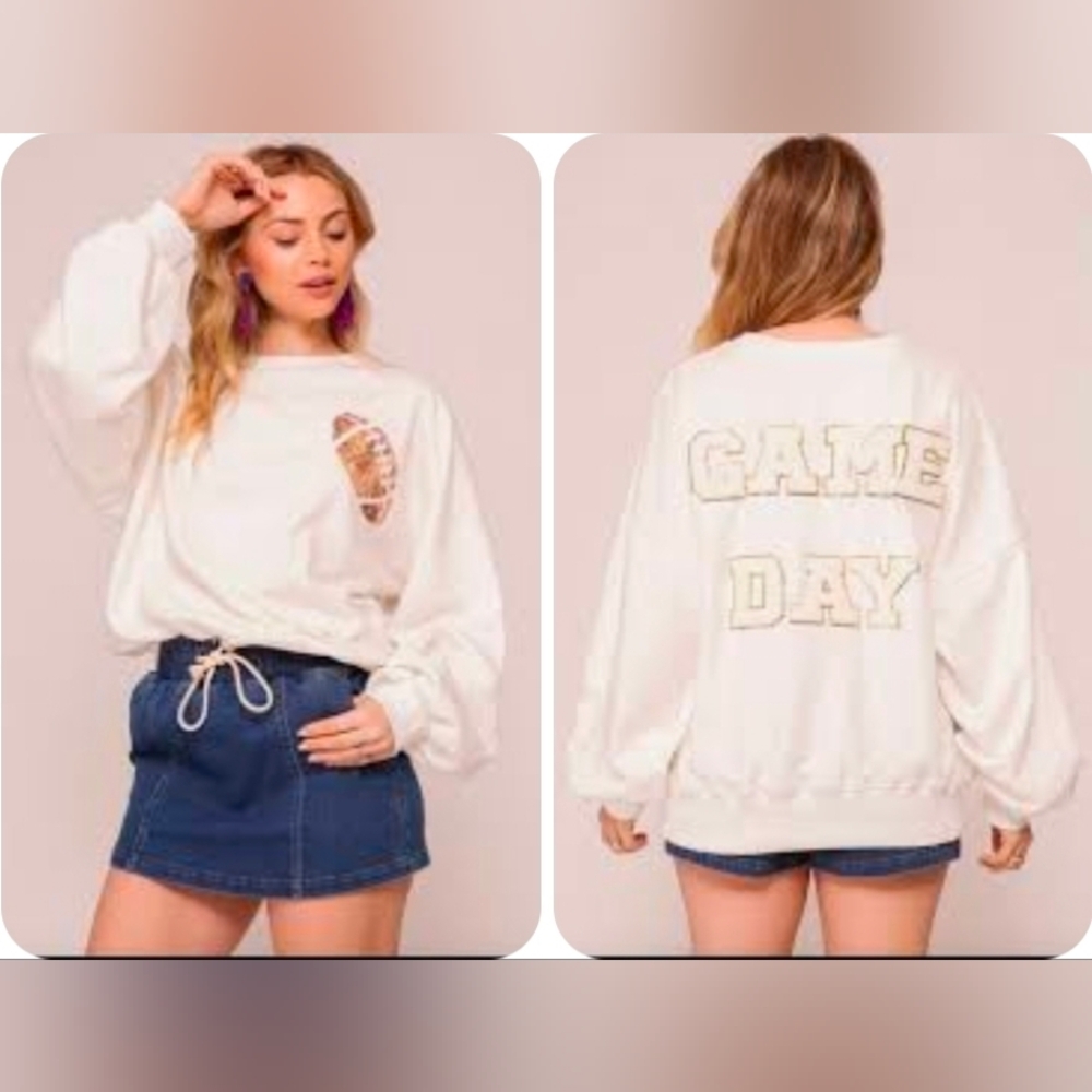 NWT/ Timing Game Day Sequin Patch Sweatshirt Small